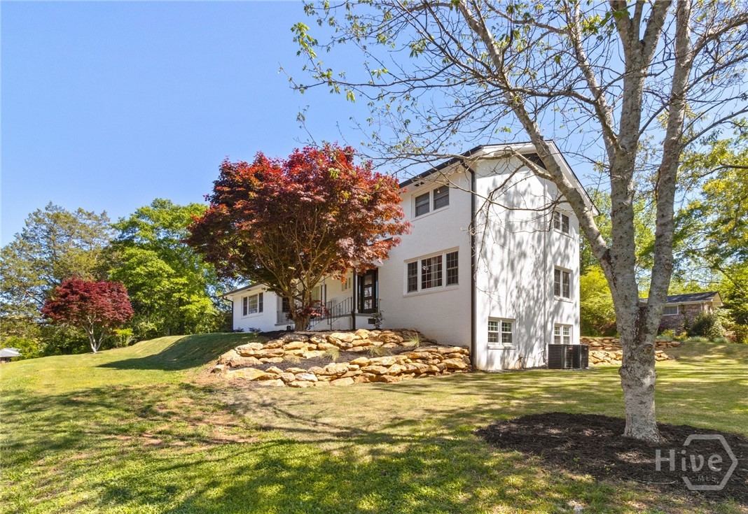 400 Somerset Drive Property Photo 4