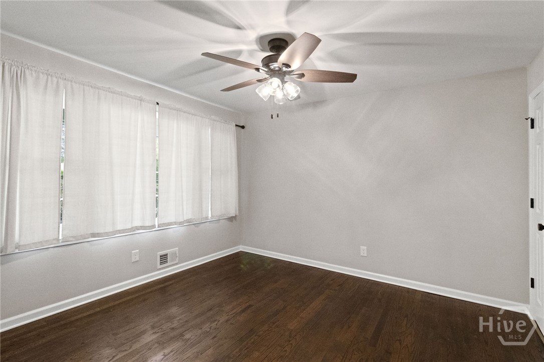 400 Somerset Drive Property Photo 11