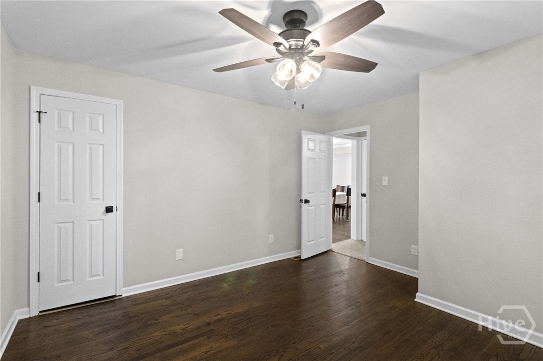400 Somerset Drive Property Photo 12