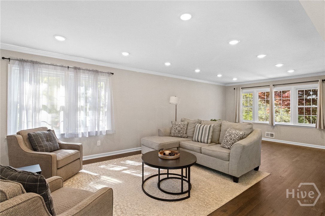 400 Somerset Drive Property Photo 24