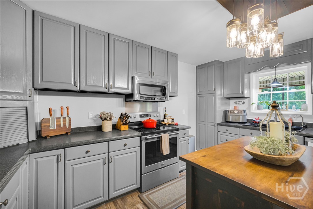 510 Mckie Property Photo 14