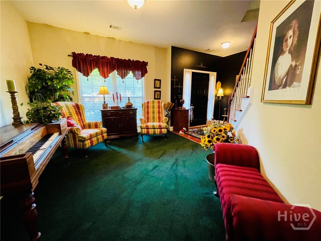 933 Vinings Drive Property Photo 8