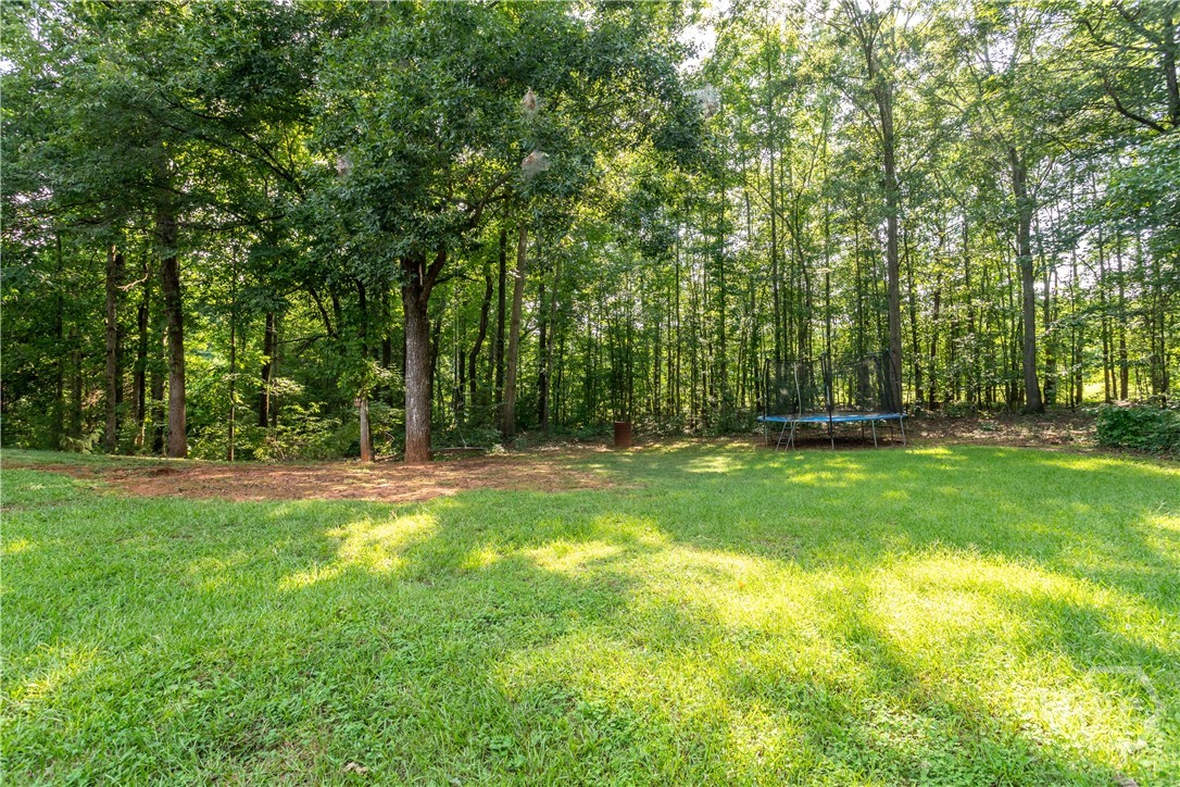 1537 Cardinal Lane Property Photo 5