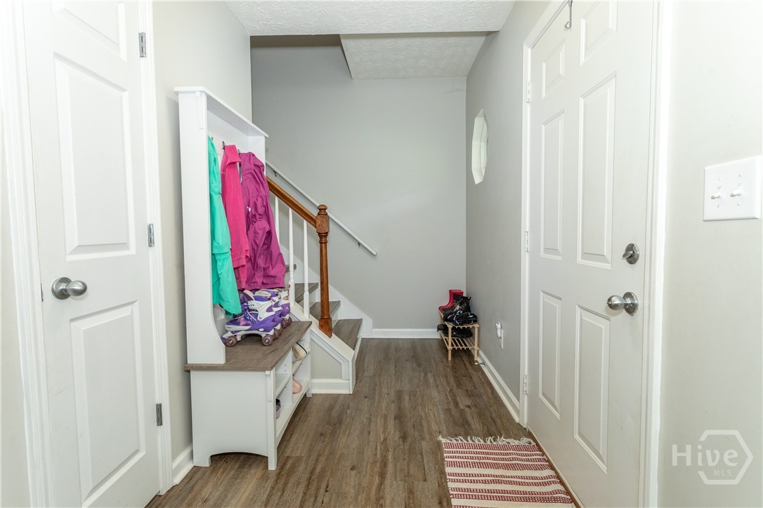 1537 Cardinal Lane Property Photo 17
