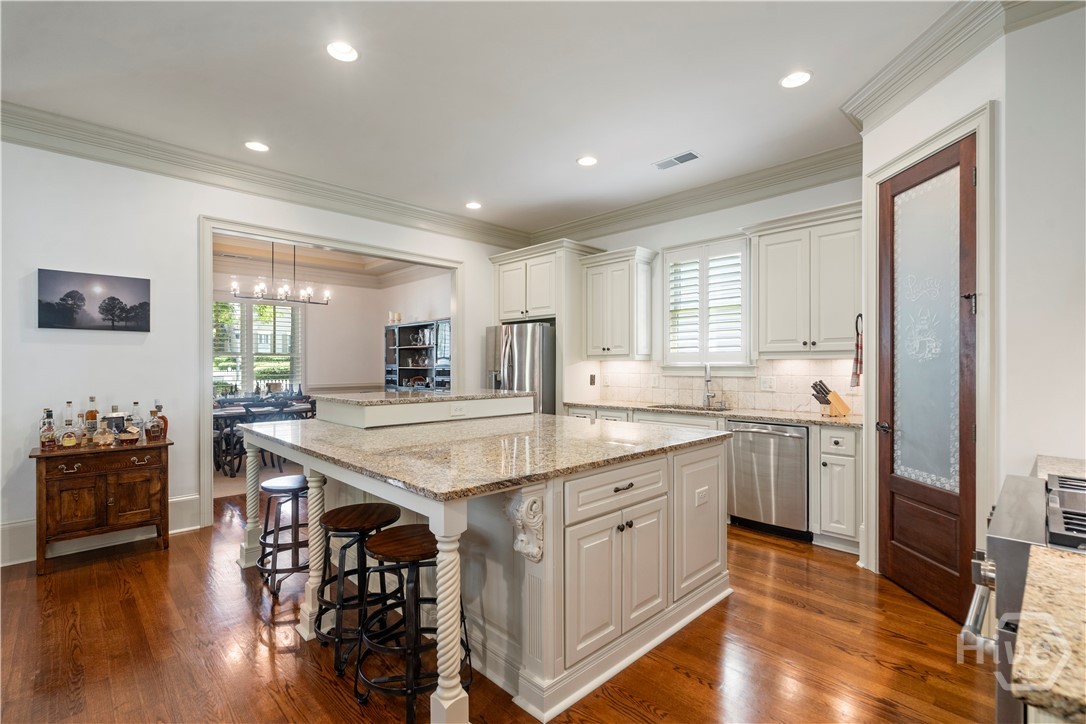 502 Navan Lane Property Photo 10