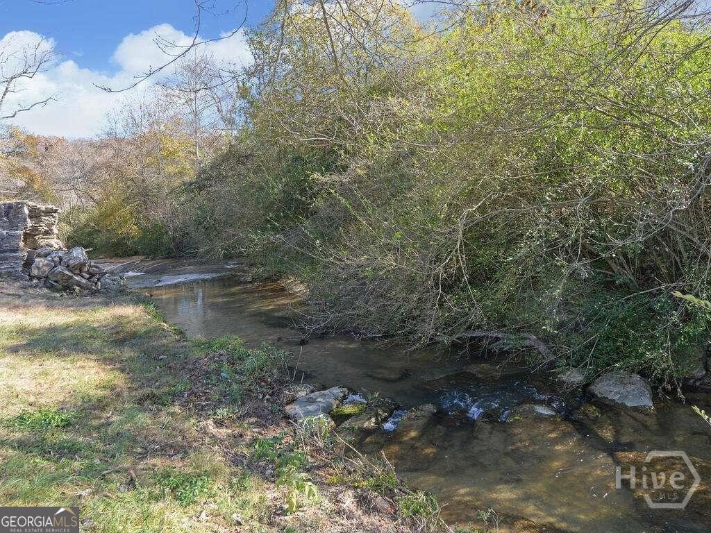 597 Hwy 82 Property Photo 7