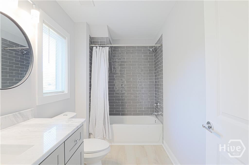 1641 Broad Street E Property Photo 32