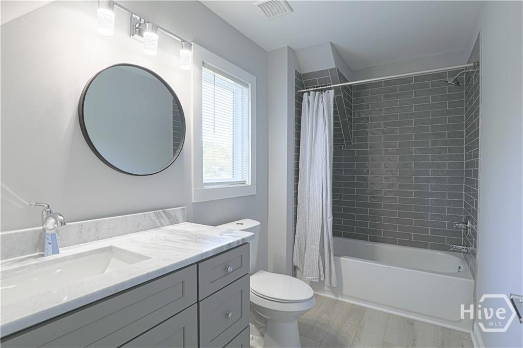 1641 Broad Street E Property Photo 33