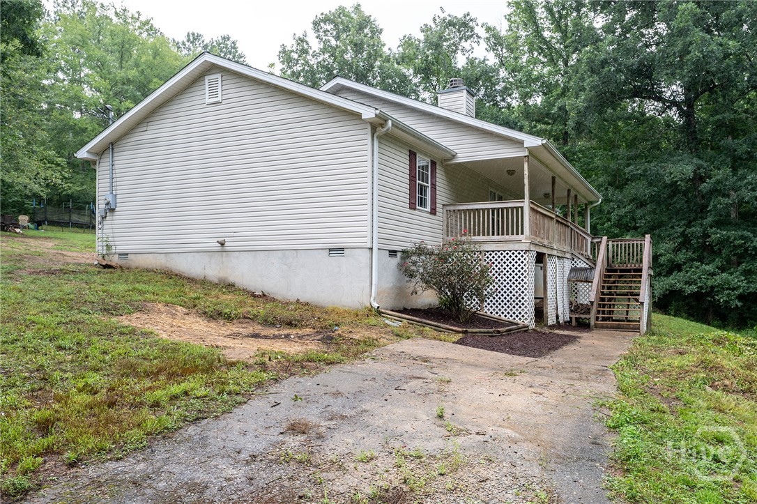 70 Katie Lane Property Photo 2
