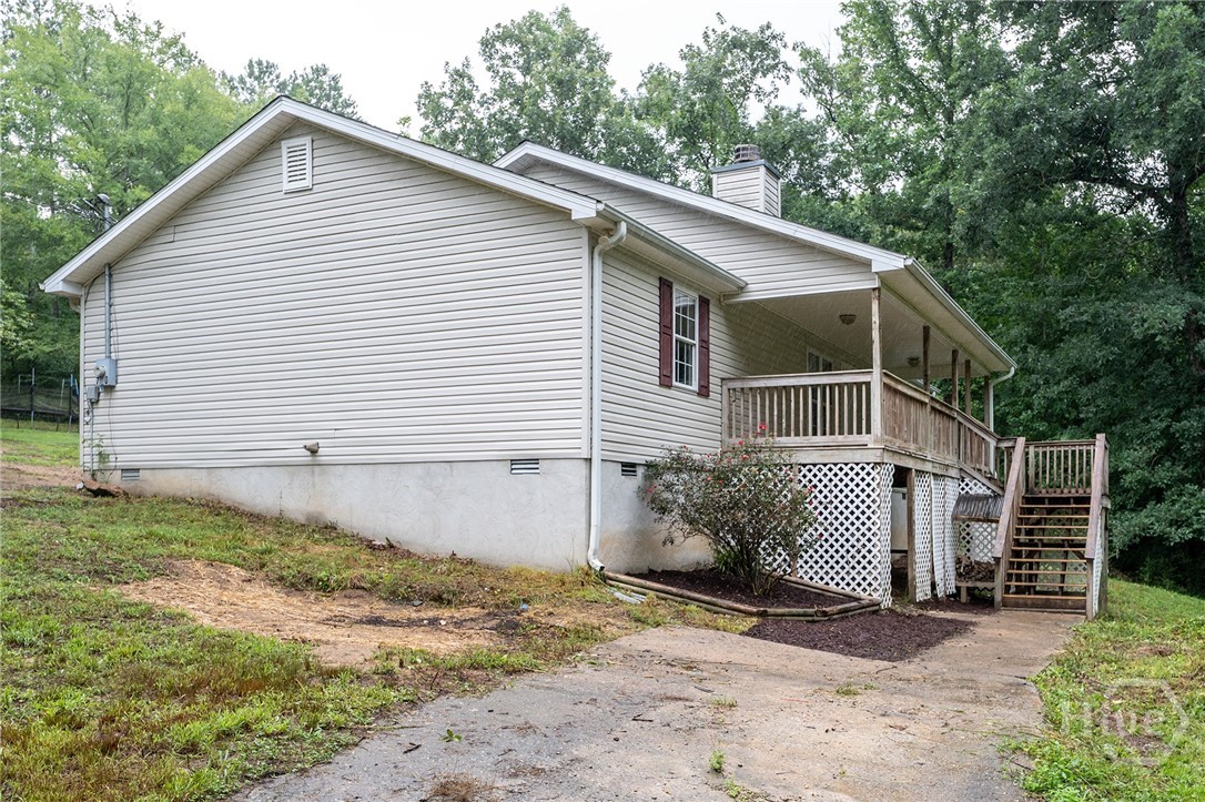 70 Katie Lane Property Photo 3