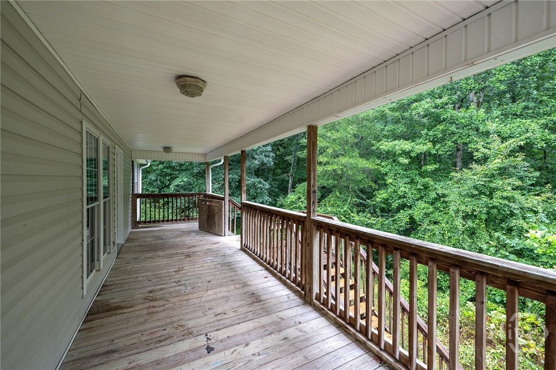 70 Katie Lane Property Photo 5