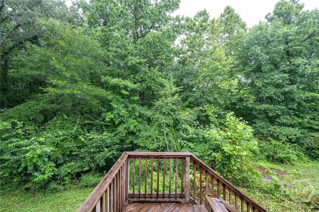 70 Katie Lane Property Photo 44