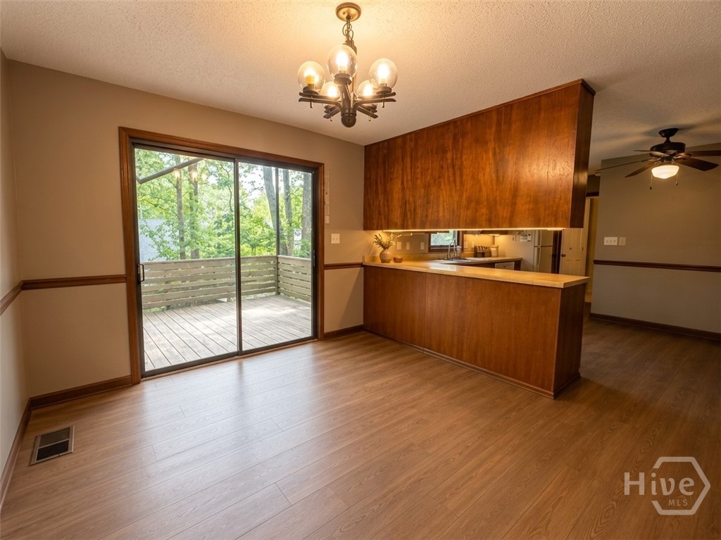 110 Flannigans Property Photo 3