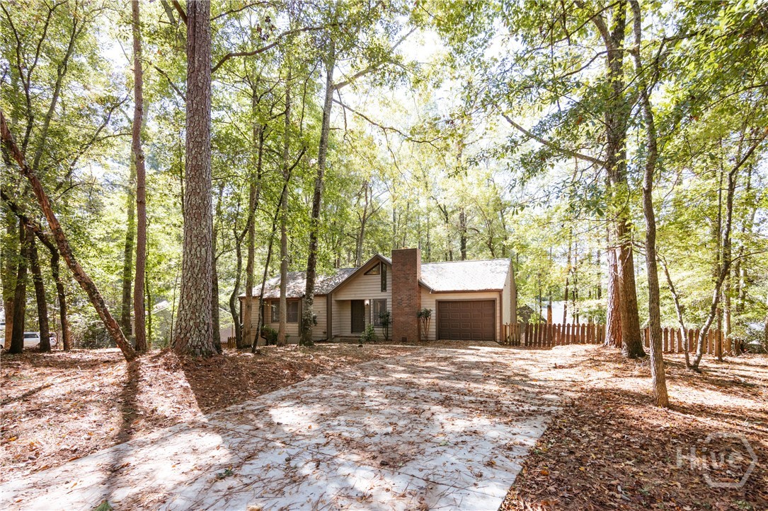 110 Flannigans Property Photo 3