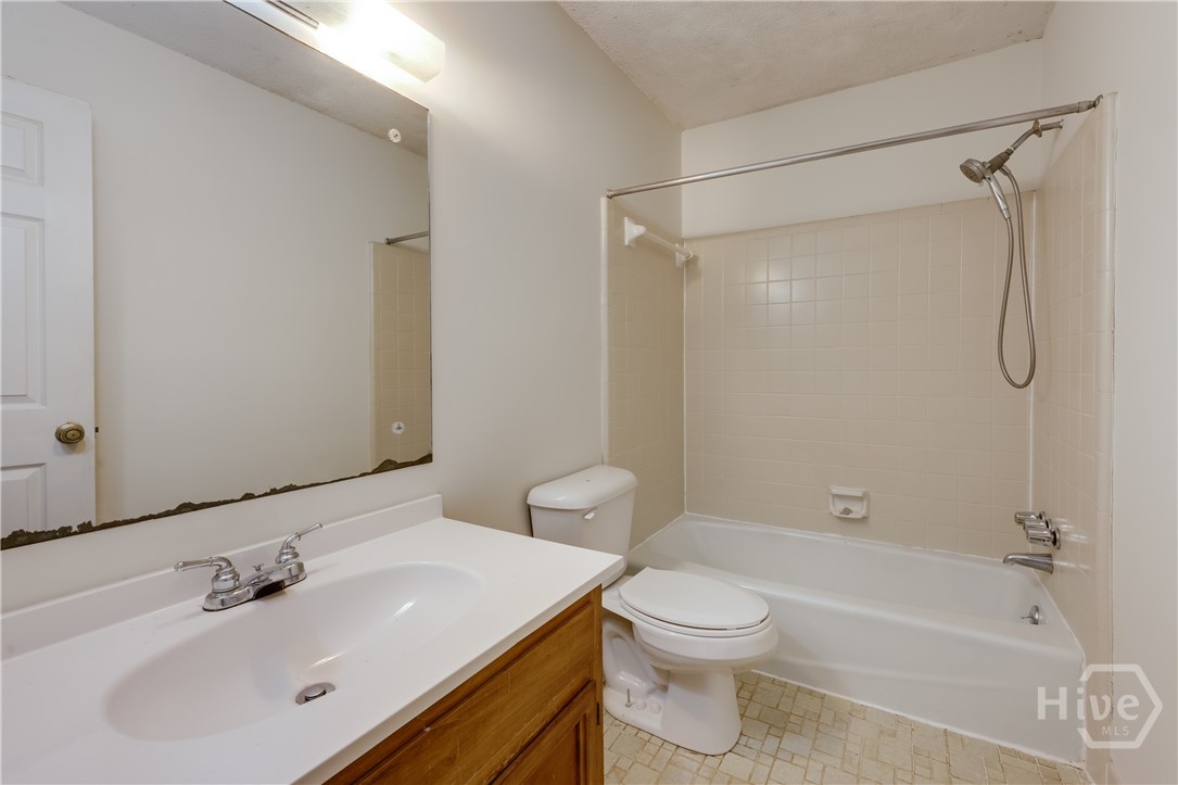 110 Flannigans Property Photo 24