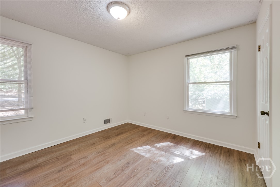 110 Flannigans Property Photo 31