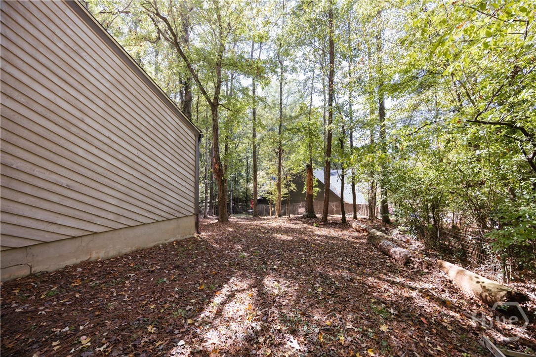 110 Flannigans Property Photo 35