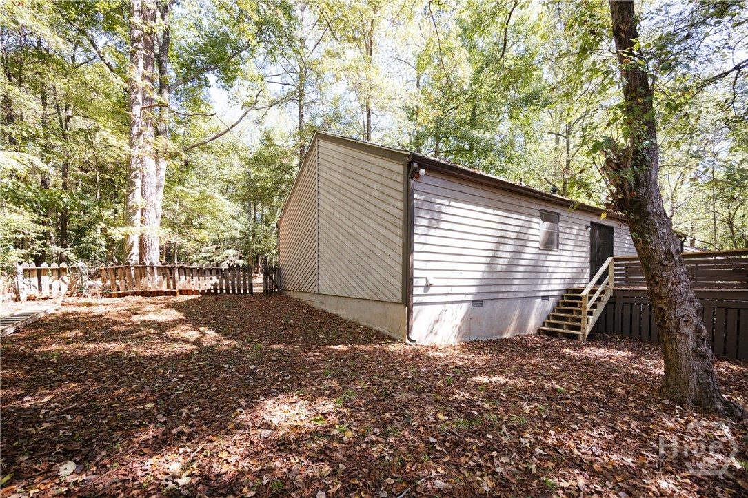 110 Flannigans Property Photo 36