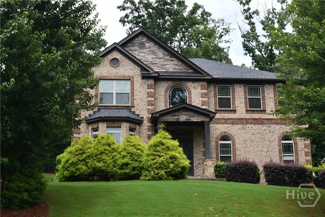 1140 Riverhill Drive Property Photo 2