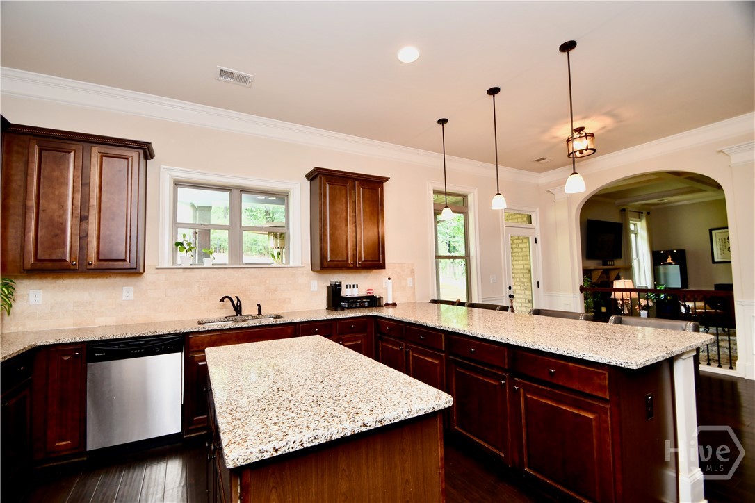 1140 Riverhill Drive Property Photo 11