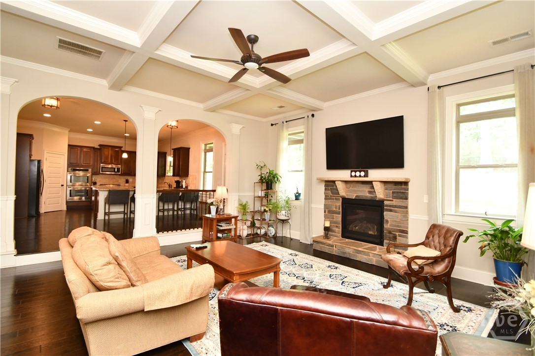 1140 Riverhill Drive Property Photo 13