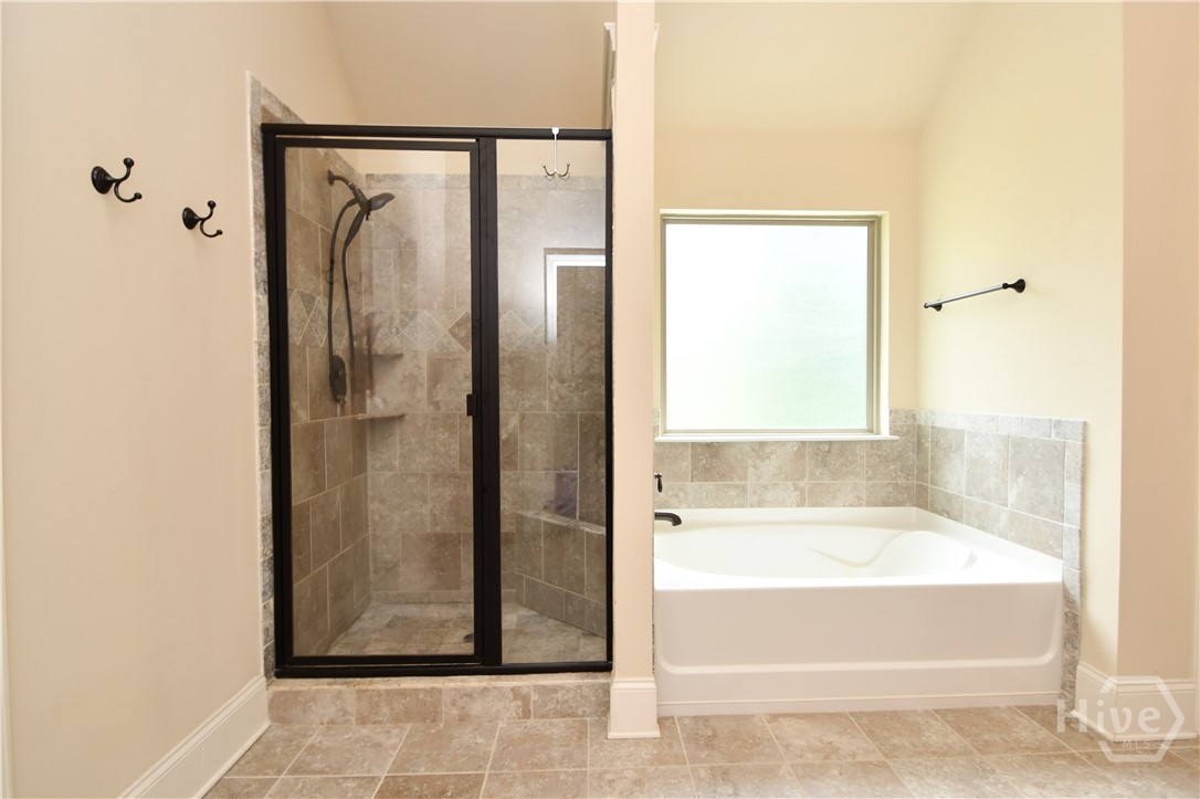 1140 Riverhill Drive Property Photo 32