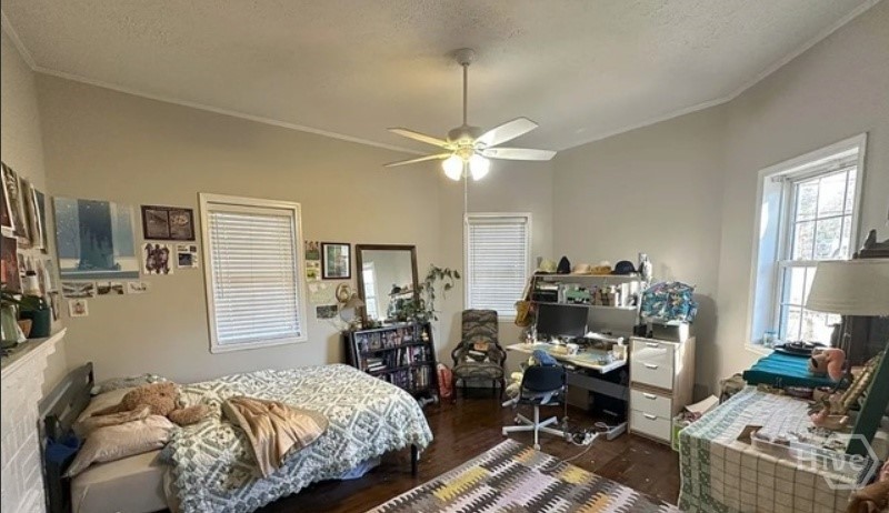 1734 E Broad Street Property Photo 5