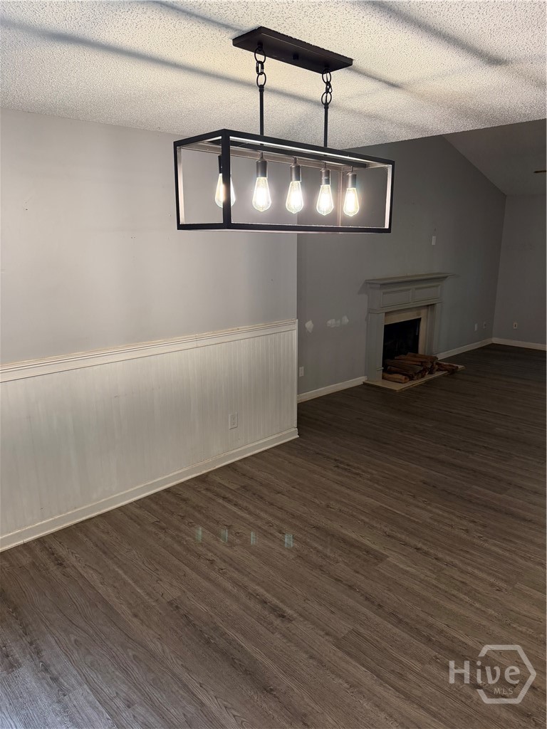 2023 Emerald Pointe Drive Property Photo 4