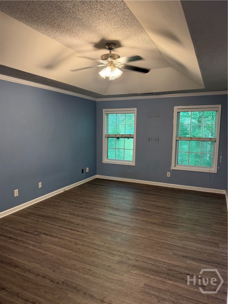 2023 Emerald Pointe Drive Property Photo 8