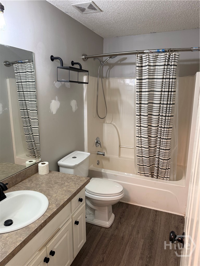2023 Emerald Pointe Drive Property Photo 11