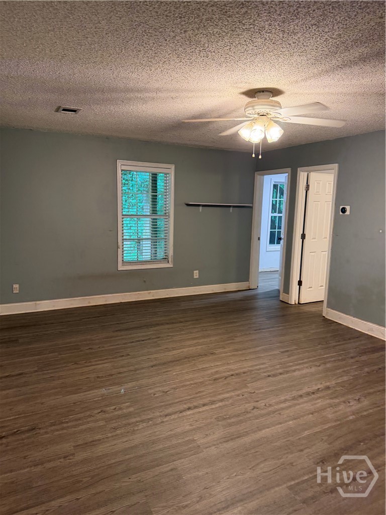2023 Emerald Pointe Drive Property Photo 14