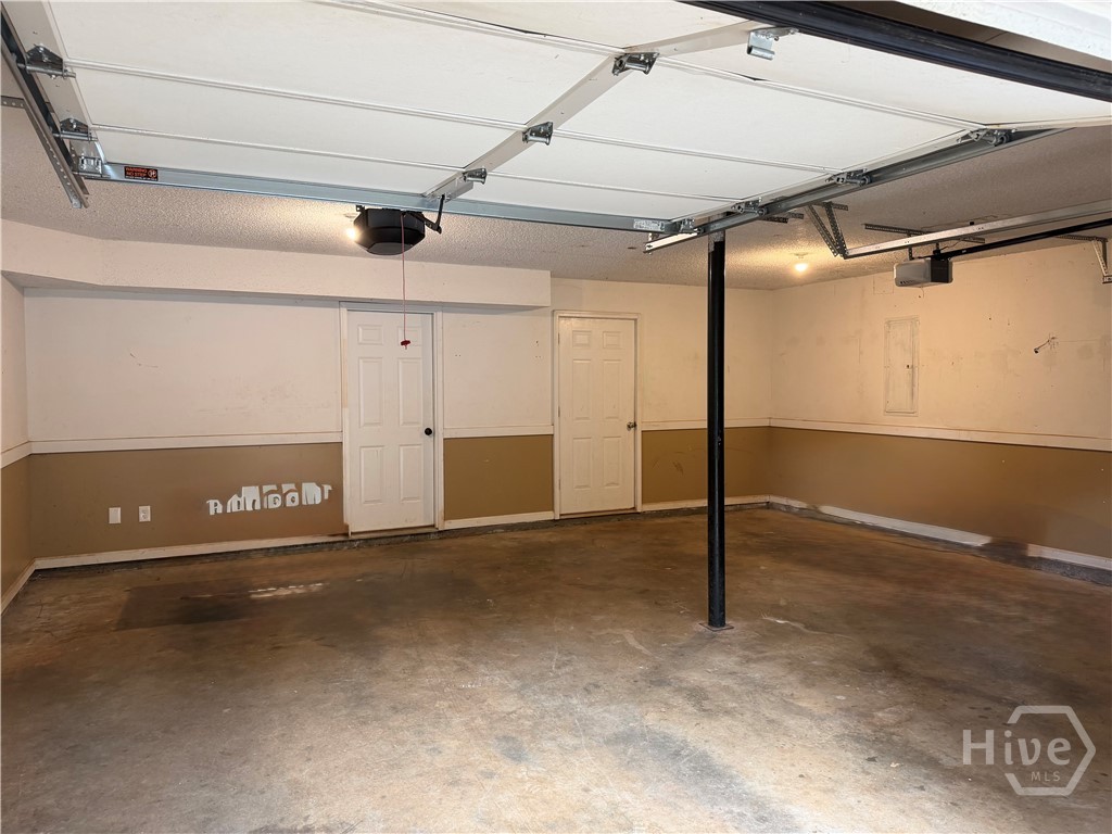 2023 Emerald Pointe Drive Property Photo 17