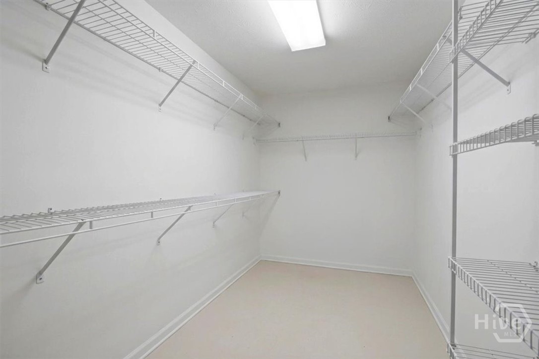 2011 Windfield Drive Property Photo 32