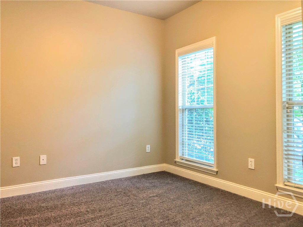 1121 Livingston Trail Property Photo 11
