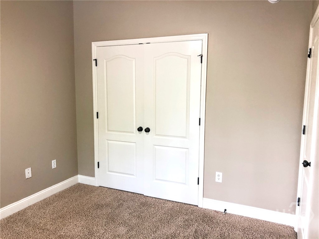 1121 Livingston Trail Property Photo 17