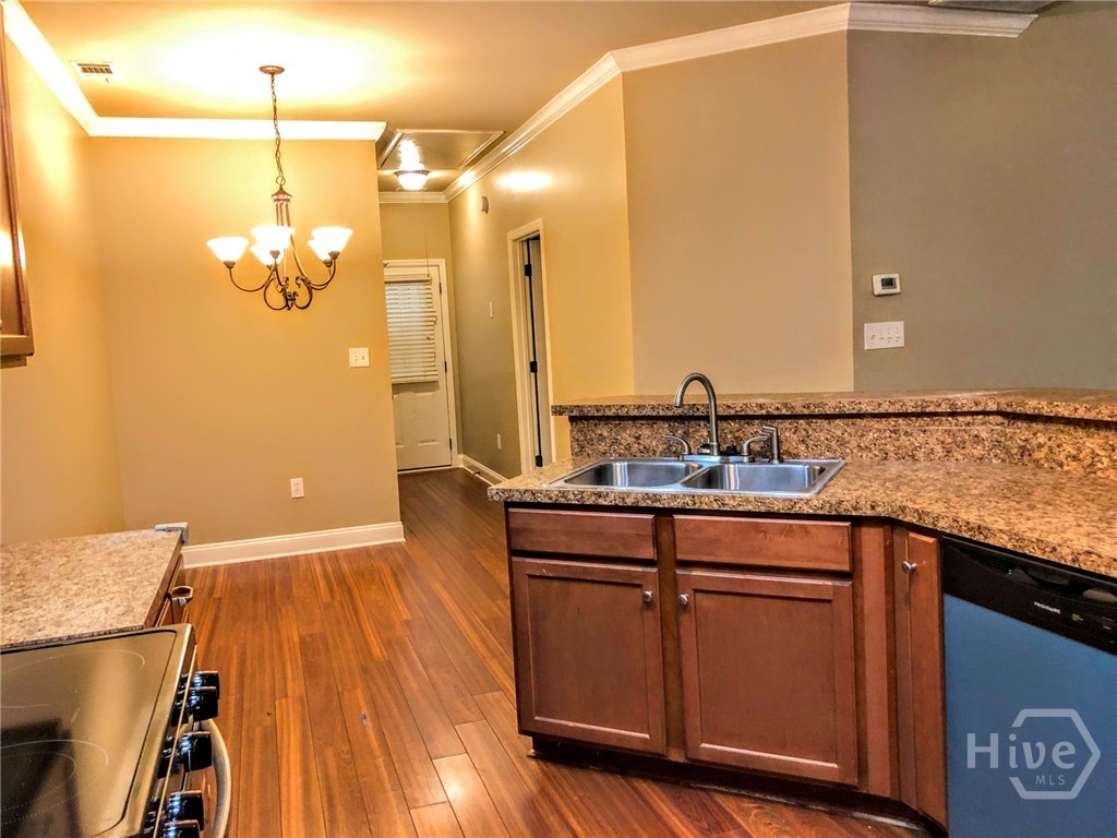 1121 Livingston Trail Property Photo 22