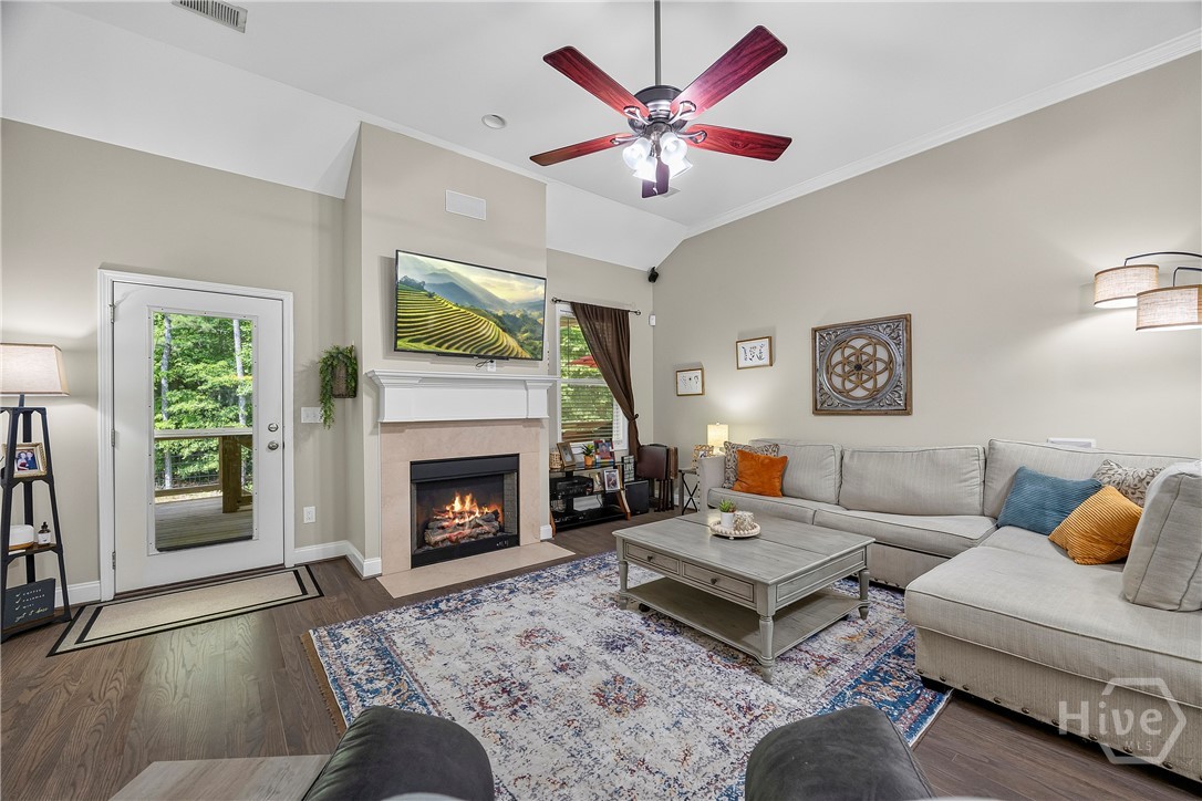 1400 Giles Road Property Photo 15