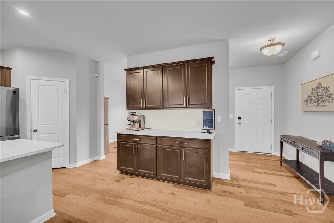 3381 Emmet Road Property Photo 7