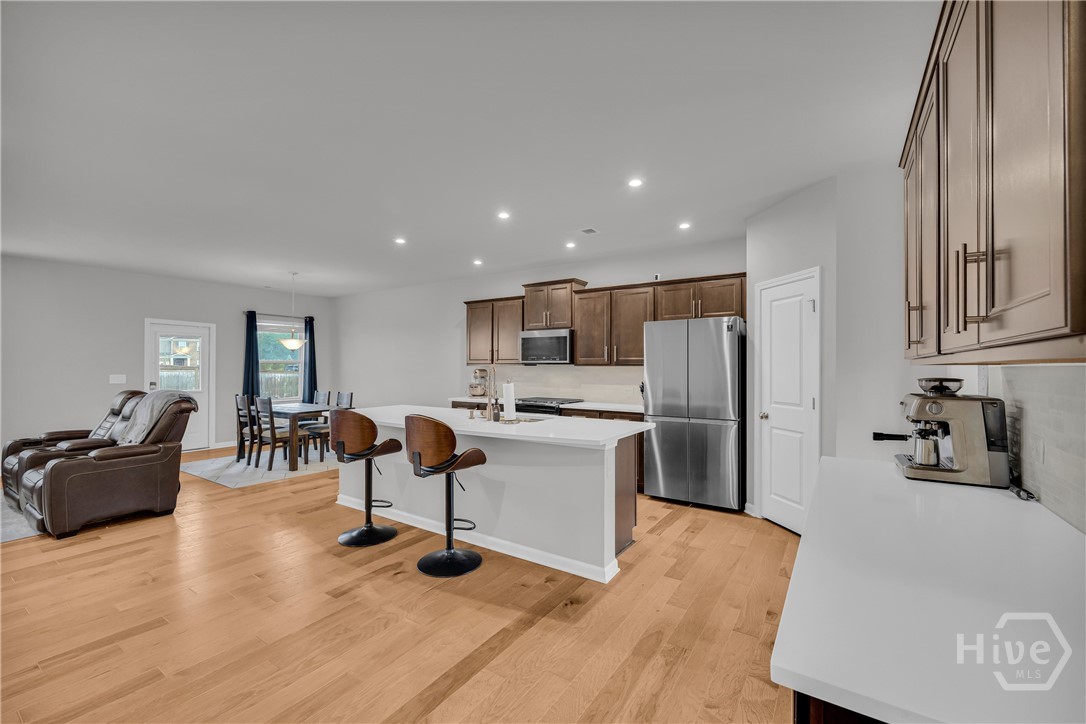 3381 Emmet Road Property Photo 8