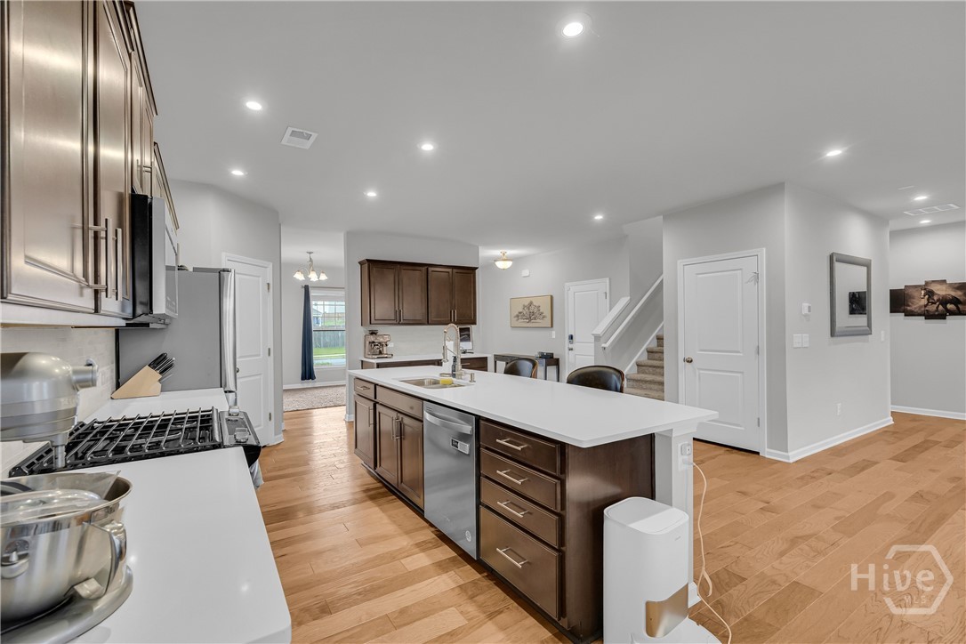 3381 Emmet Road Property Photo 10