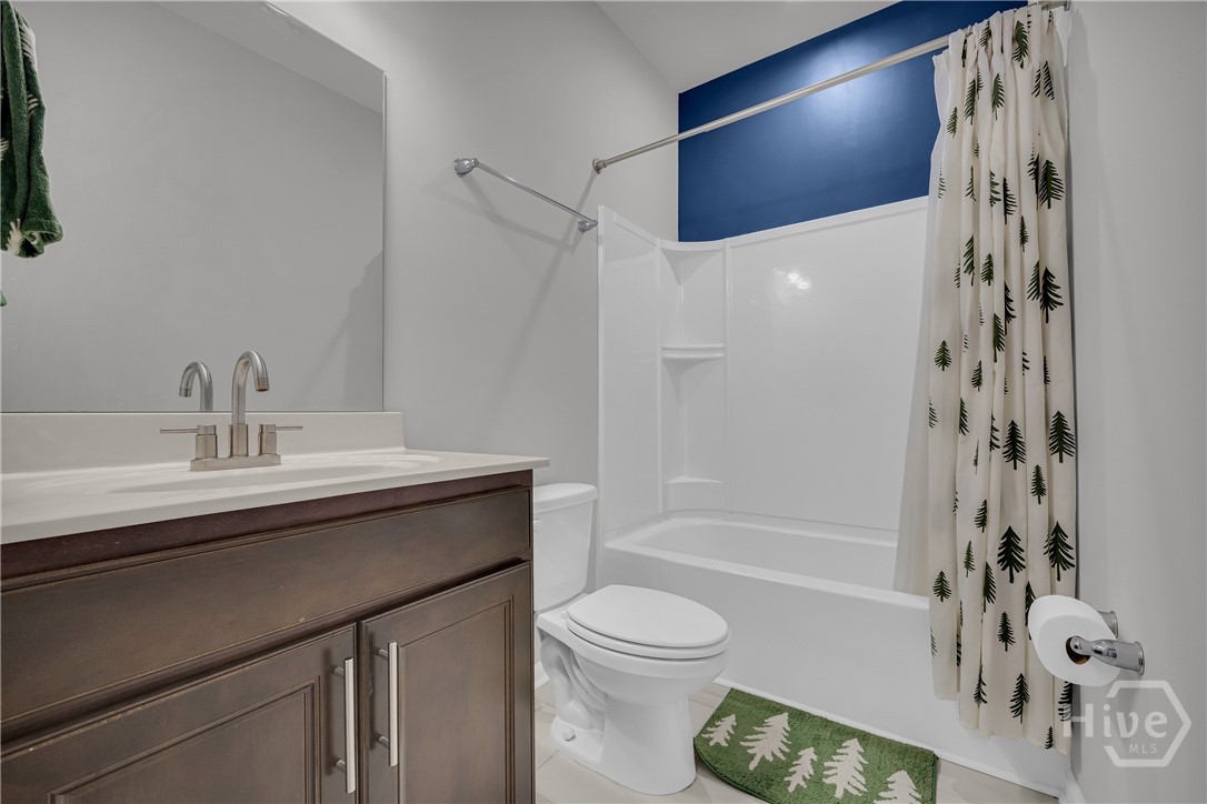 3381 Emmet Road Property Photo 14