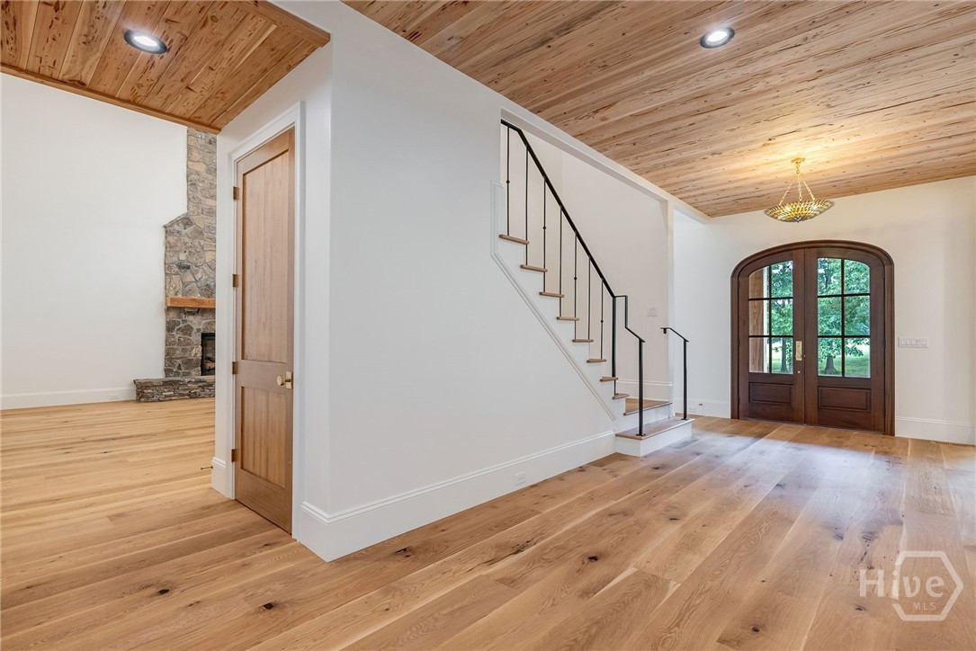 1321 Garrett Road Property Photo 3