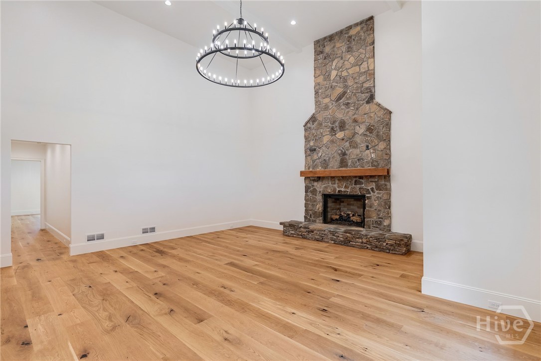 1321 Garrett Road Property Photo 4