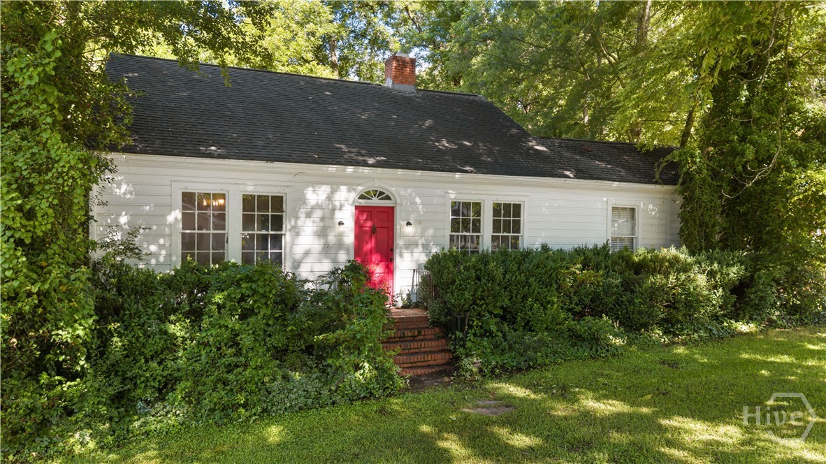 407 S Main St Property Photo 1