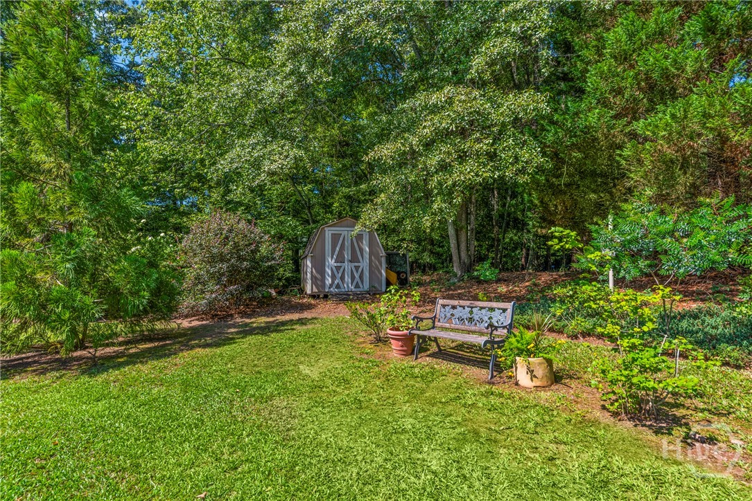 1041 Patrick Place Property Photo 8