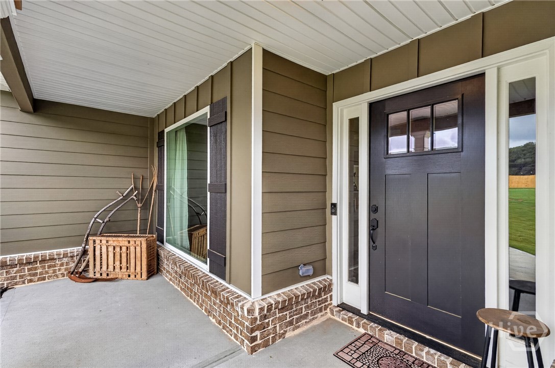 198 Advent Drive Property Photo 3