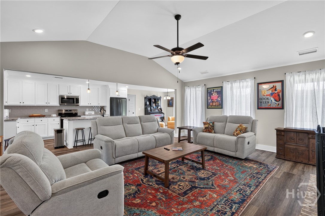 198 Advent Drive Property Photo 10