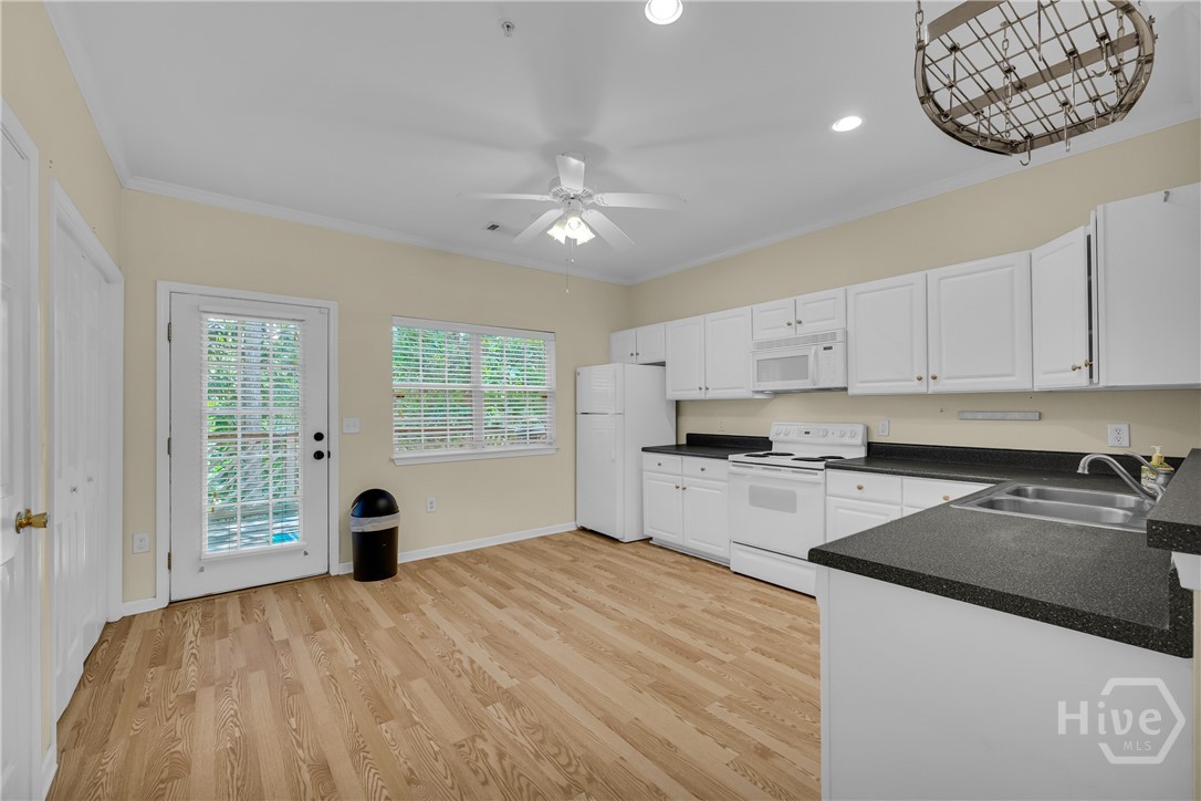 205 Woodstone Drive 8 Property Photo 10