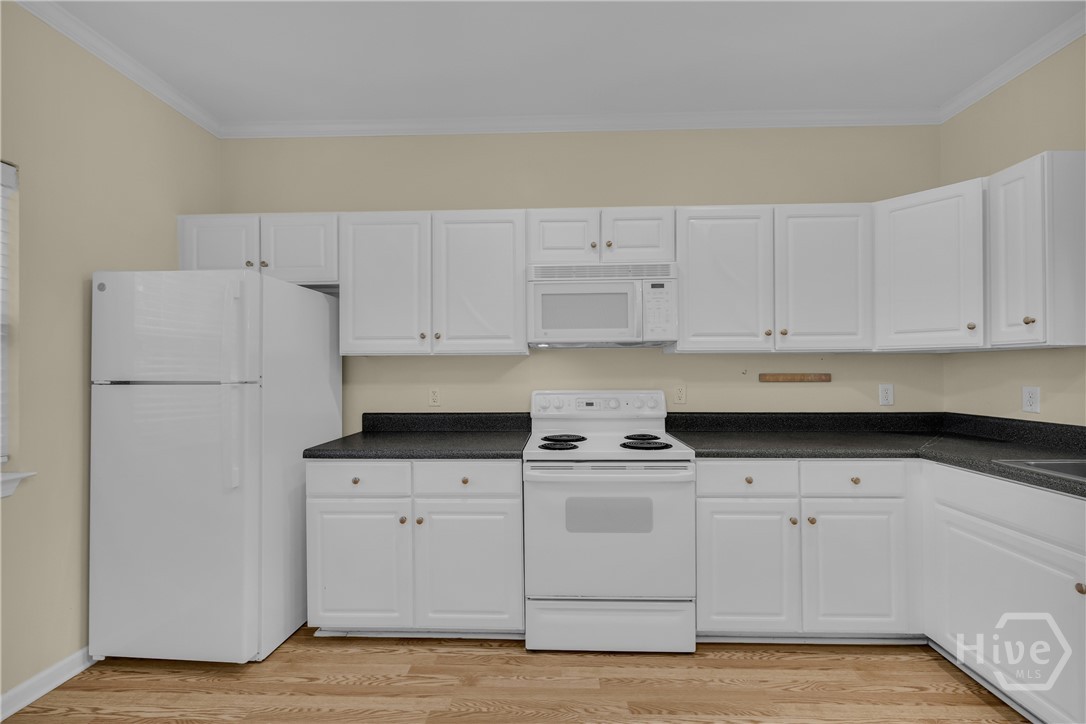 205 Woodstone Drive 8 Property Photo 14