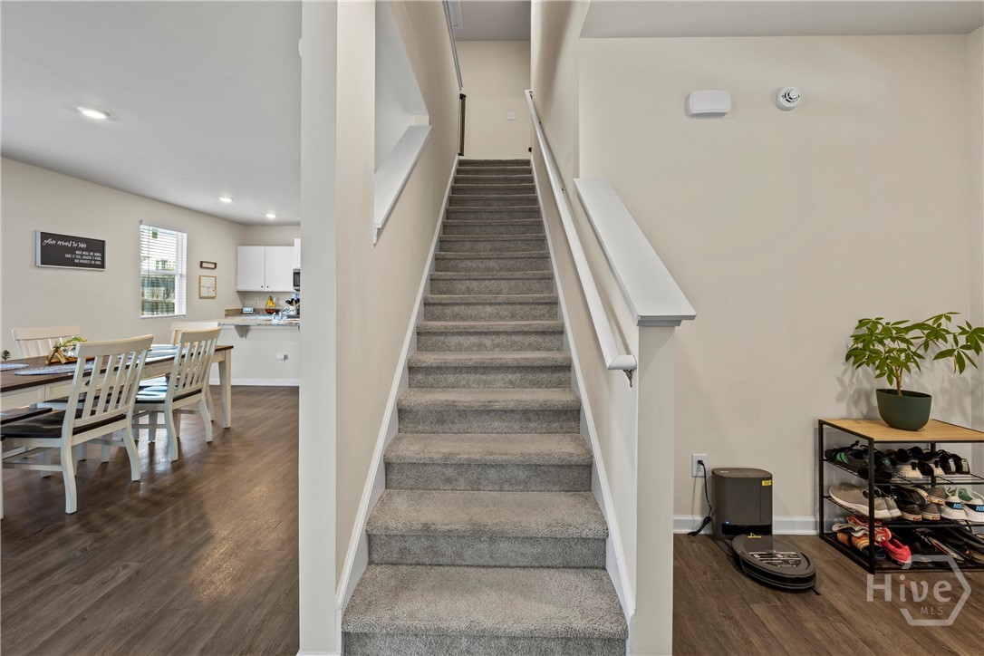 178 Starbuck Parkway Property Photo 4